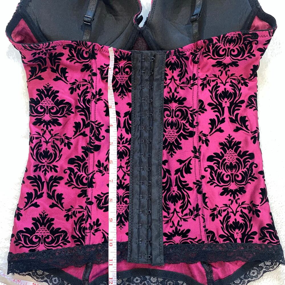 Spirit Halloween Corset Top, Medium, Adjustable Straps, Padded - Picture 6 of 9